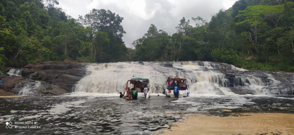 Ilha com Cachoeira dentro da propriedade