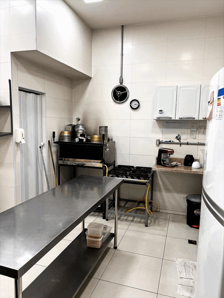 OPORTUNIDADE – PONTO DE CAFETERIA COMPLETA EM VILA VALQUEIRE