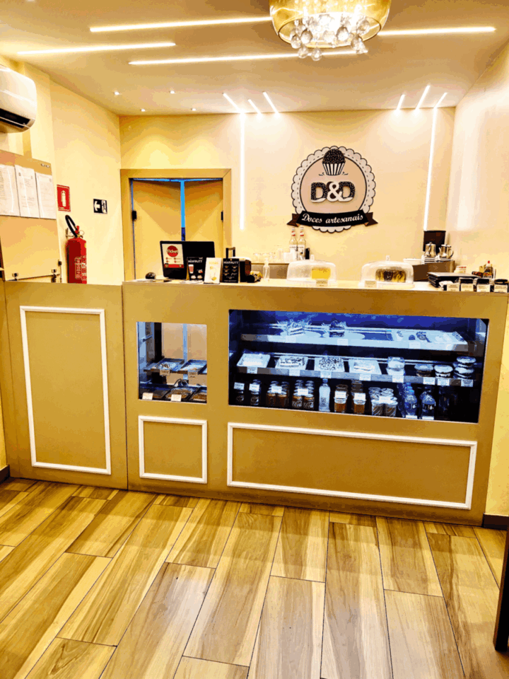 OPORTUNIDADE – PONTO DE CAFETERIA COMPLETA EM VILA VALQUEIRE