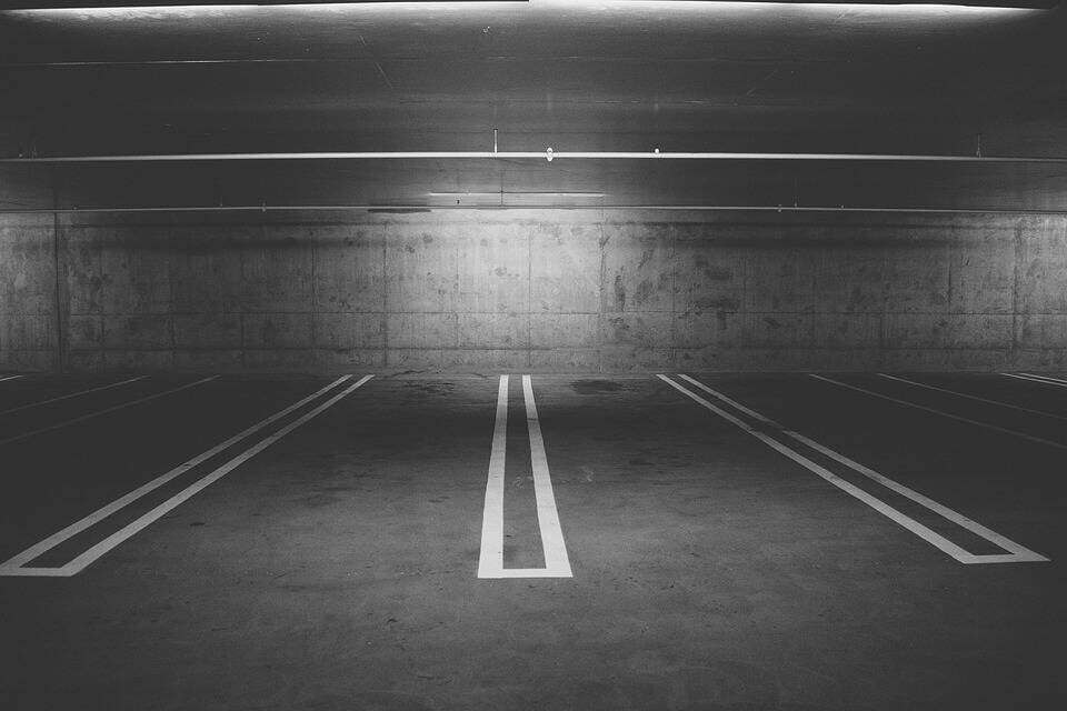 Estacionamento à Venda, 1320m², 50 vagas – Região Central POA