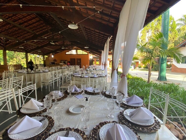 CHACARA DE EVENTOS COM CARTEIRA DE CLIENTE – 1500M ARÉ CONSTRUÍDA – 300 MIL