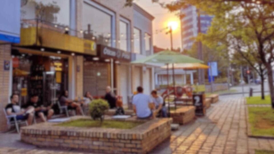 Bar de Cerveja Artesanal – Mercês, Curitiba/PR