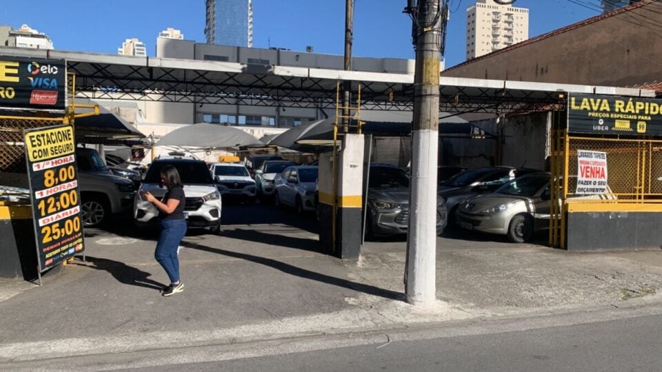 EXCELENTE OPORTUNIDADE ESTACIONAMENTO TATUAPÉ
