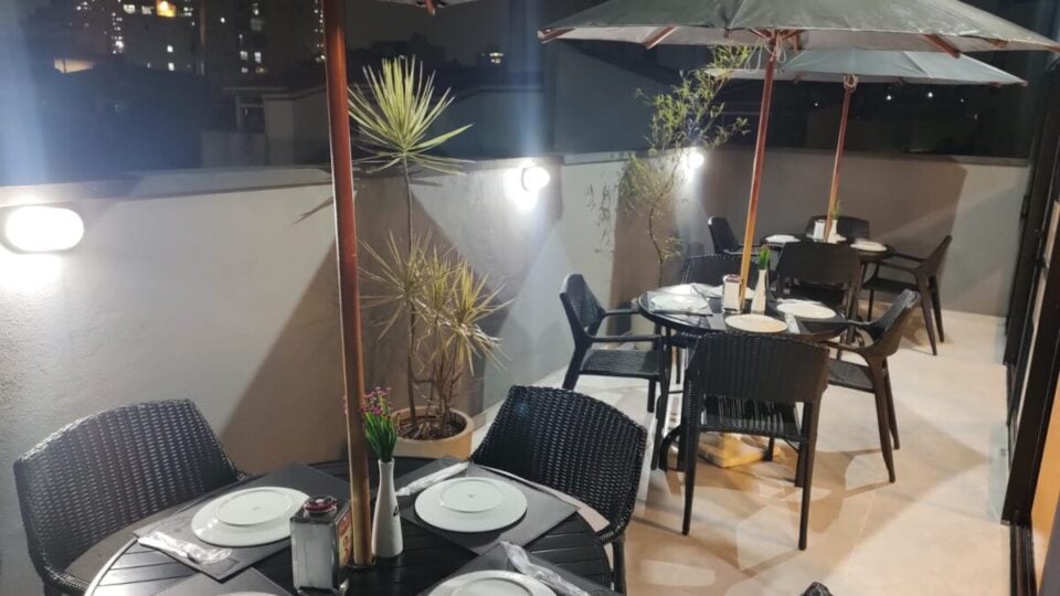 LINDÍSSIMA PIZZARIA E ESFIHARIA REGIÃO DA GRANDE SP 25 ANOS COM MESMO DONO
