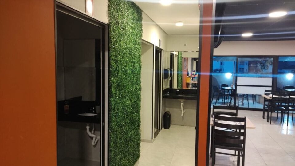 LINDÍSSIMA PIZZARIA E ESFIHARIA REGIÃO DA GRANDE SP 25 ANOS COM MESMO DONO