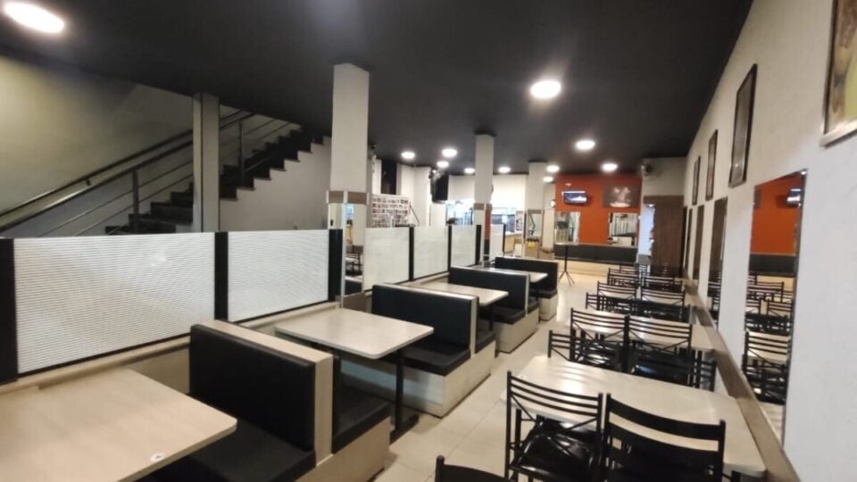LINDÍSSIMA PIZZARIA E ESFIHARIA REGIÃO DA GRANDE SP 25 ANOS COM MESMO DONO