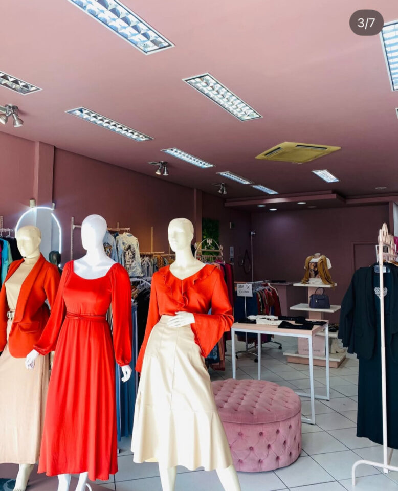 LOJA DE ROUPAS A VENDA