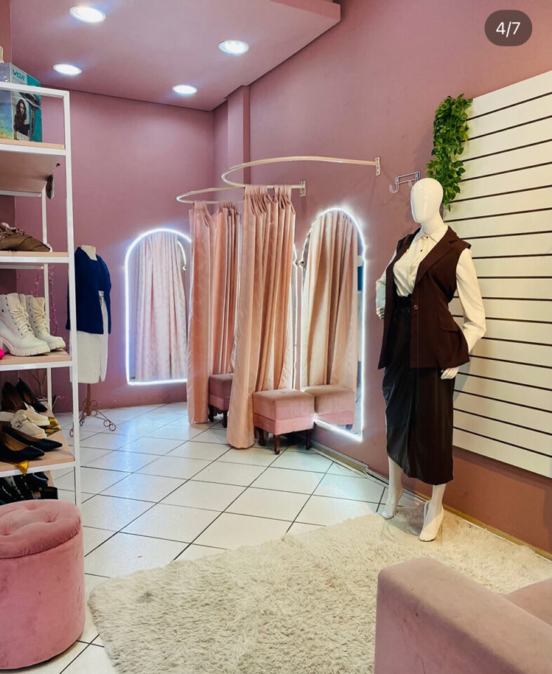 LOJA DE ROUPAS A VENDA