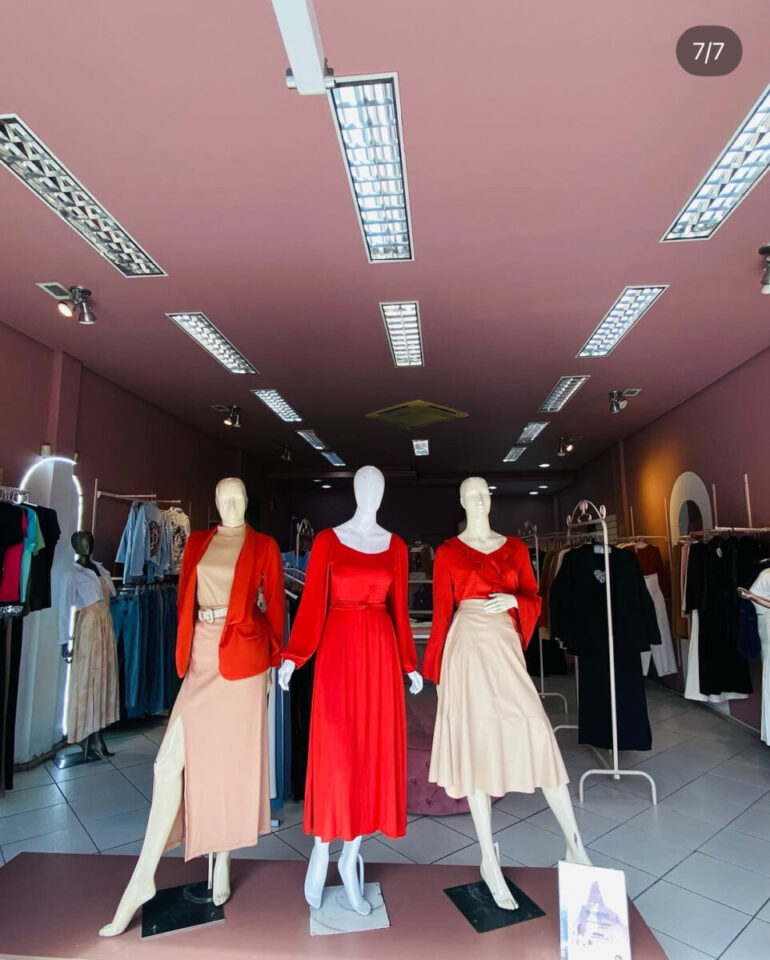 LOJA DE ROUPAS A VENDA