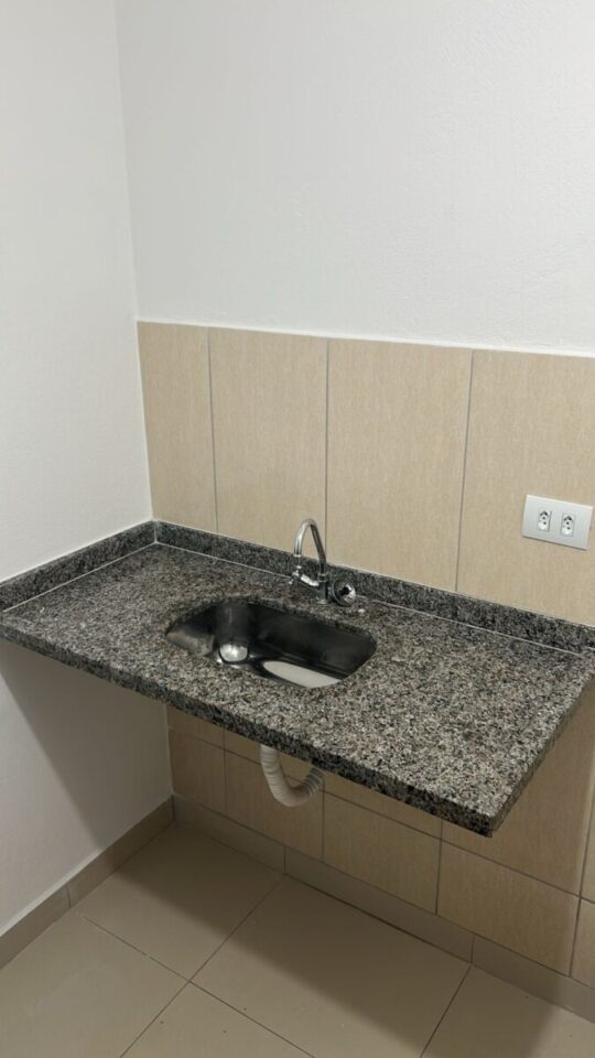 SALA REFORMADA, PASSA O PONTO EM IBIPORÃ PARANÁ