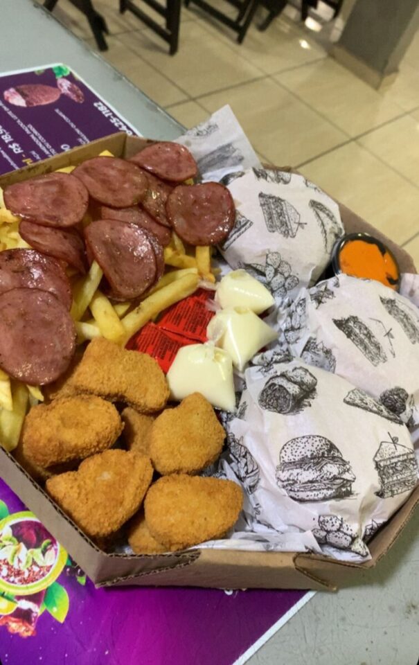 VENDA DE HAMBURGUERIA E AÇAITERIA