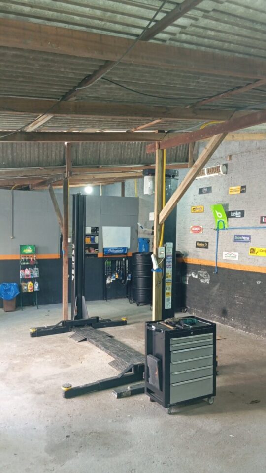Vendo oficina automotiva completa para retirar do local