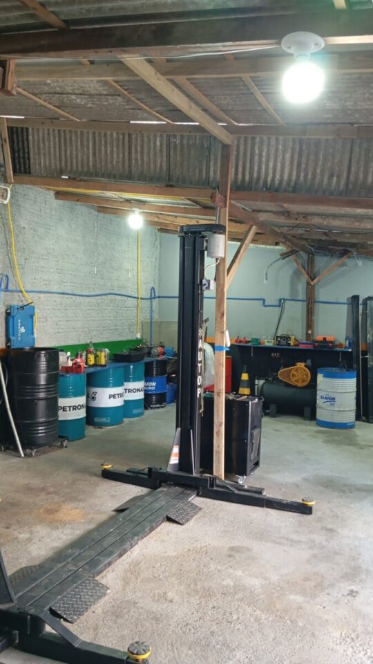 Vendo oficina automotiva completa para retirar do local