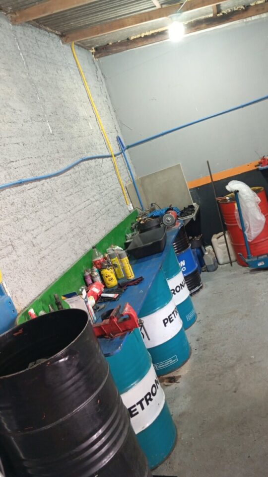 Vendo oficina automotiva completa para retirar do local