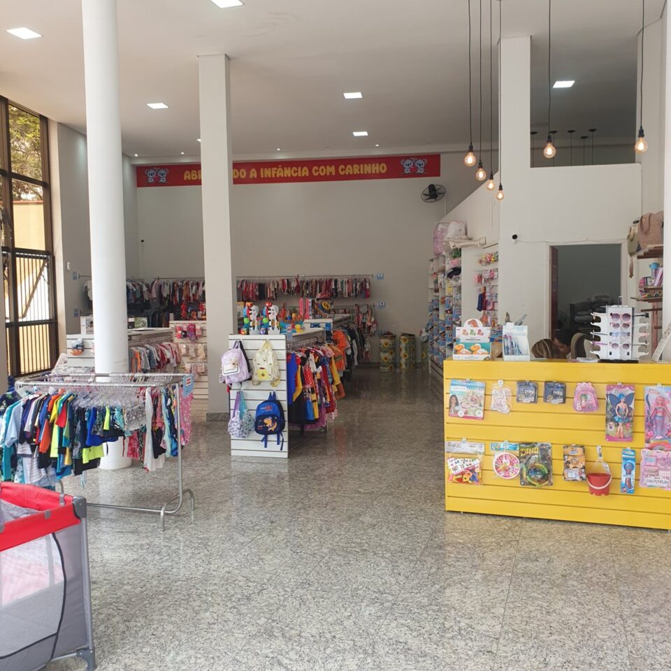 Loja infantil moda circular