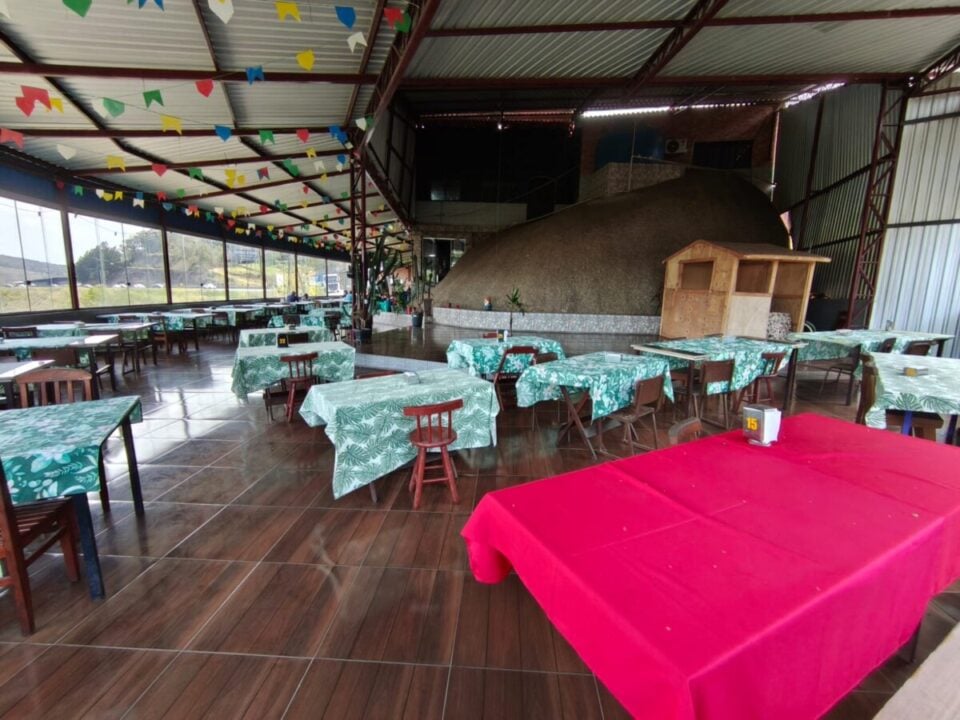 Ponto para churrascaria e restaurante