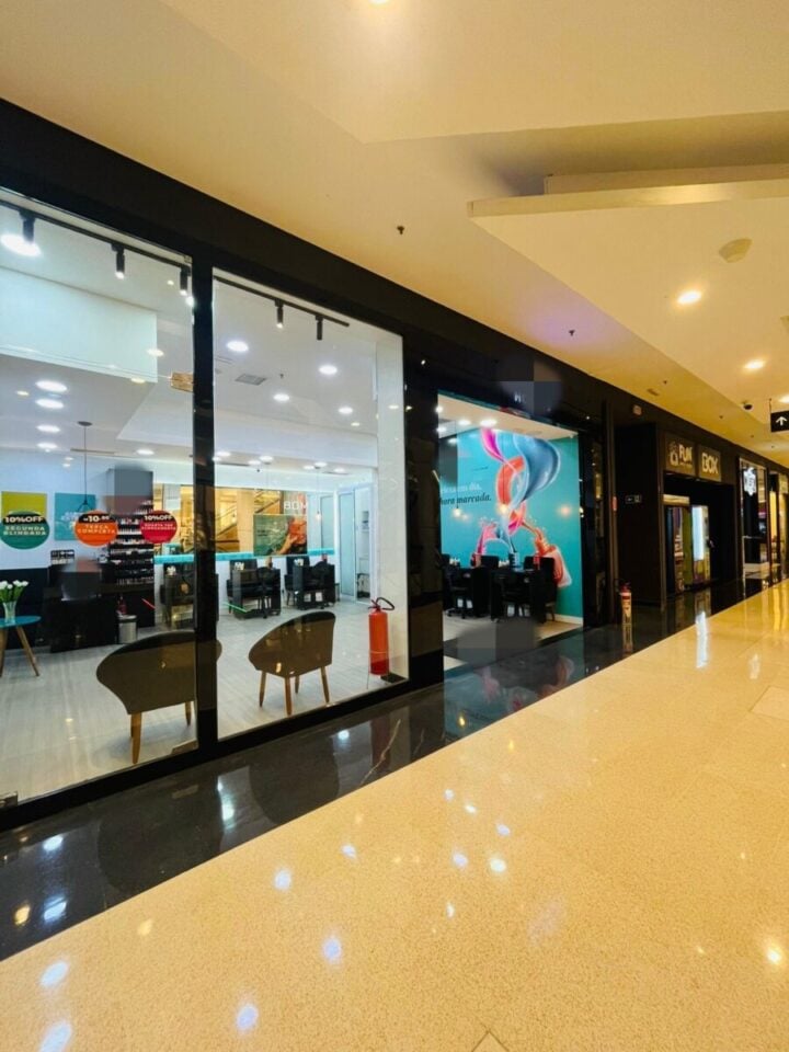 ESMALTERIA EM SHOPPING ZONA SUL-SP