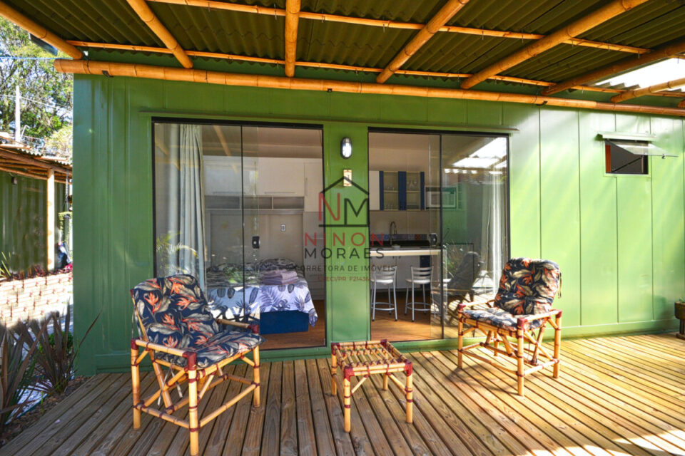 POUSADA COM 10 CONTAINERS PARA ALUGUÉIS TEMPORÁRIOS, EM CURITIBA PR