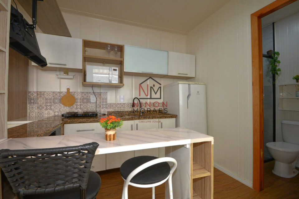 POUSADA COM 10 CONTAINERS PARA ALUGUÉIS TEMPORÁRIOS, EM CURITIBA PR