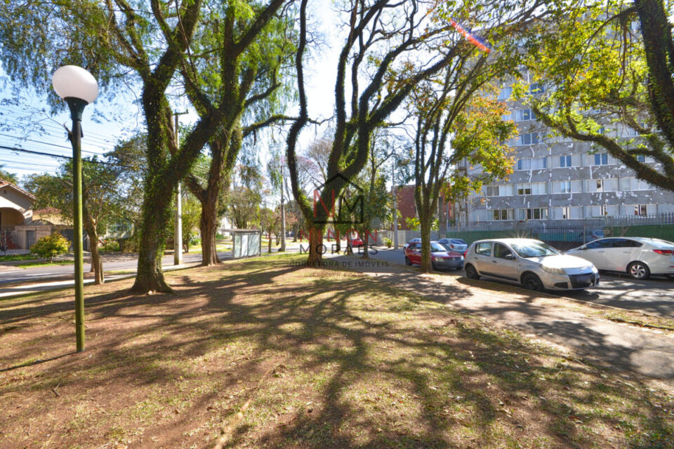 POUSADA COM 10 CONTAINERS PARA ALUGUÉIS TEMPORÁRIOS, EM CURITIBA PR