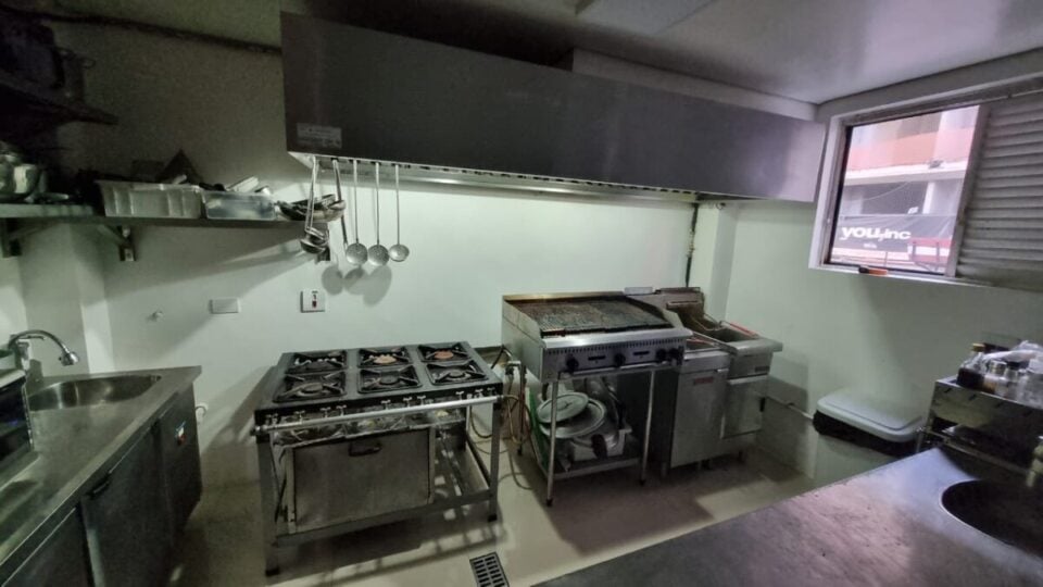 PASSO PONTO  RESTAURANTE / GASTRO BAR EM REGIÃO NOBRE DA da ZONA OESTE