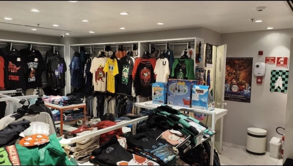 ÓTIMA OPORTUNIDADE DE NEGÓCIO LOJA DE ROUPAS LUCRO LÍQUIDO 16000