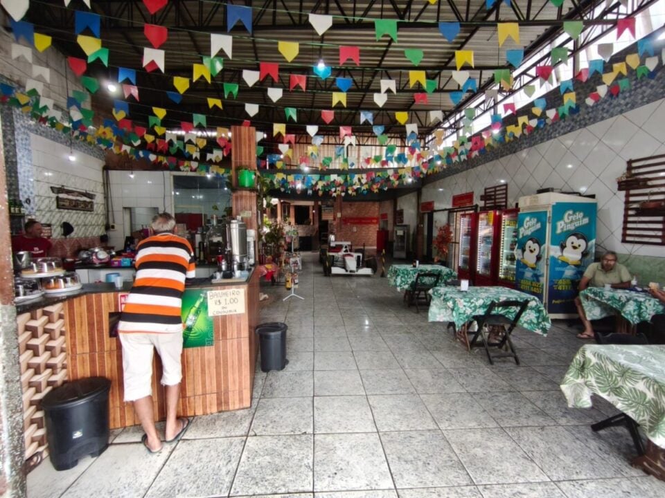 Ponto para churrascaria e restaurante