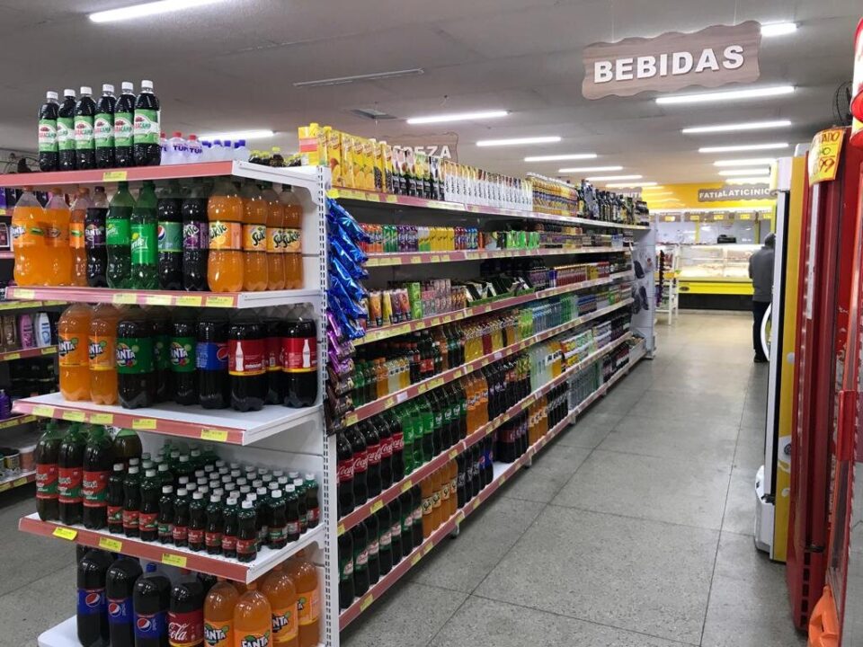 SUPERMERCADO À VENDA