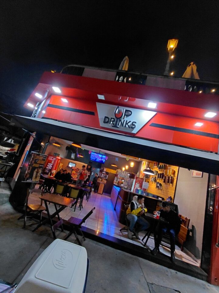 Ponto comercial gastronômico Up Drinks gastrobar