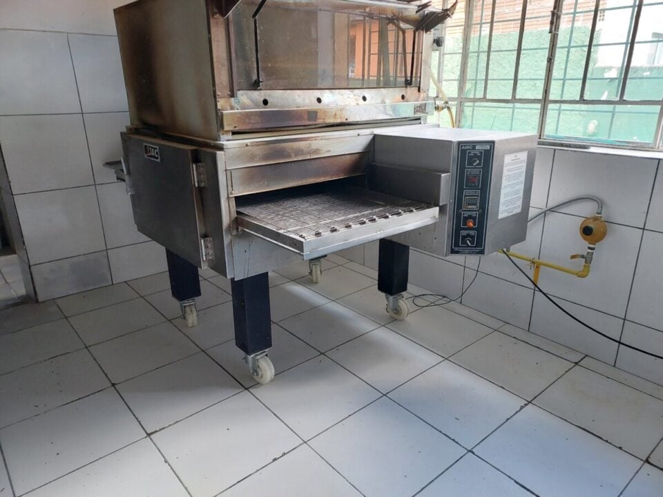 Vendo ponto comercial pizzaria ariva