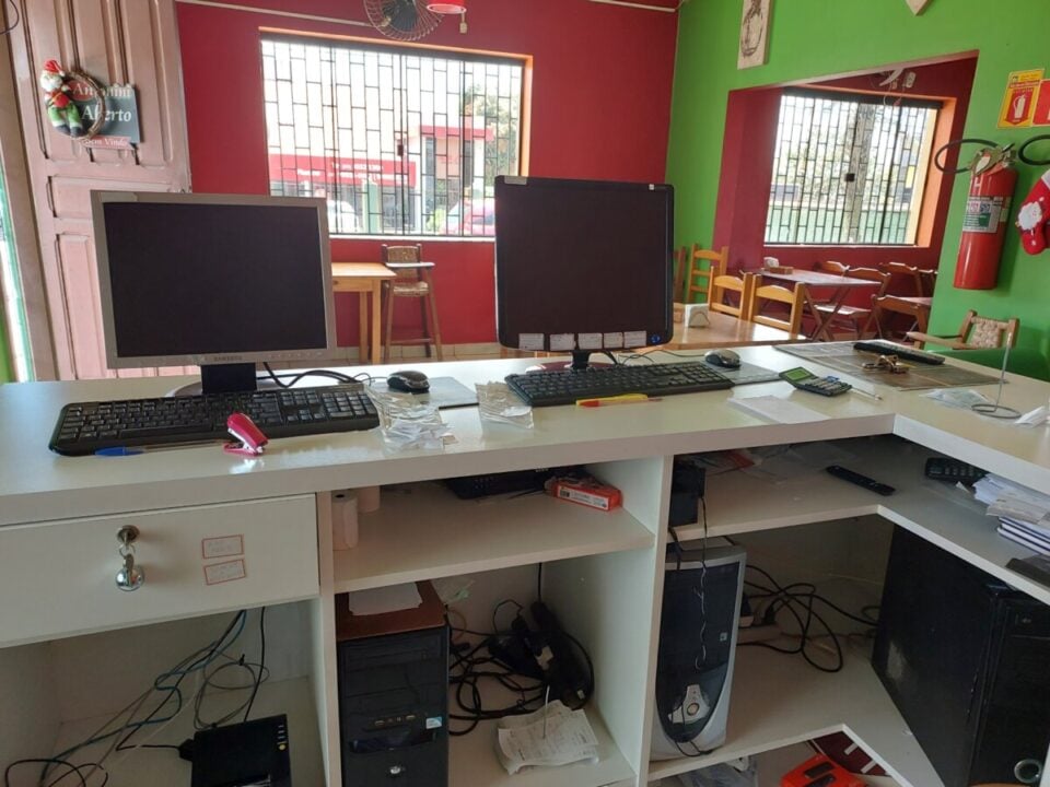 Vendo ponto comercial pizzaria ariva