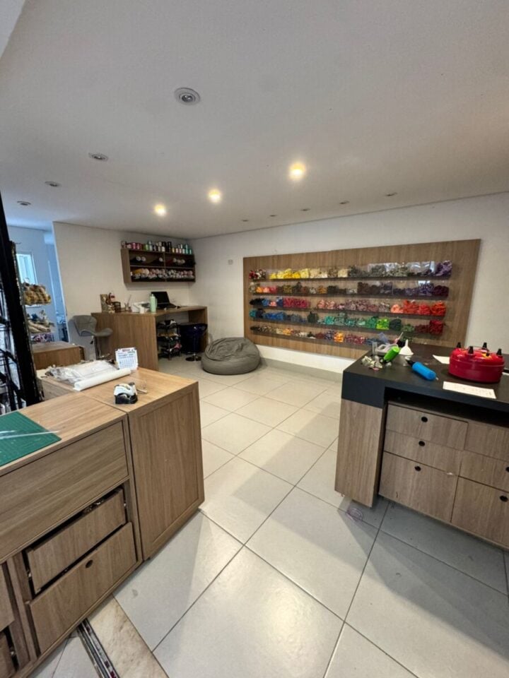 Estoque de Artigos de Festa e Estrutura para fazer Balões Personalizados