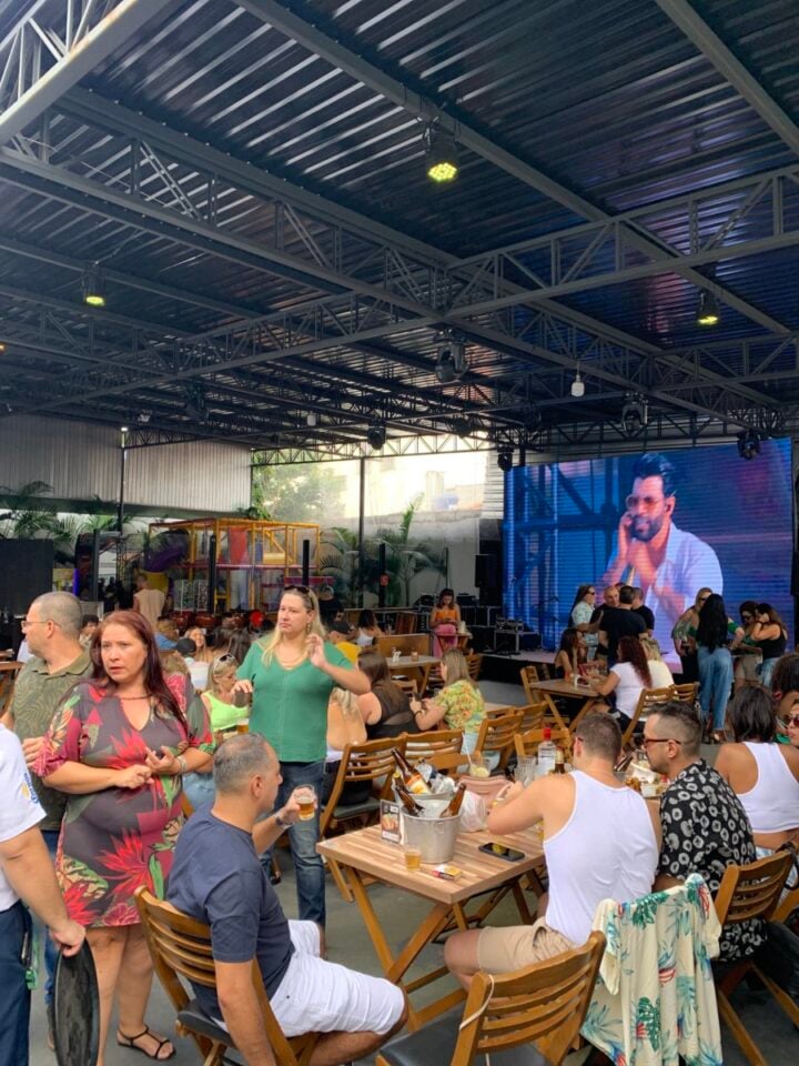 Bar/Restaurante/CasadeShow à venda