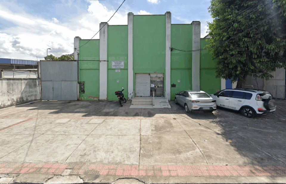 Empresa de Comércio Varejista e Indústria