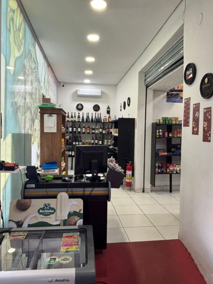 EMPÓRIO E CASA DE FRIOS CASA VERDE