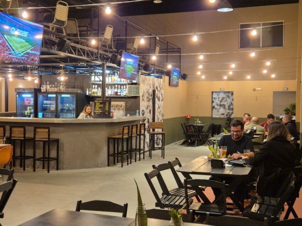 Bar Pub Restaurante Cervejaria Barracão Eventos 600m2 Hauer