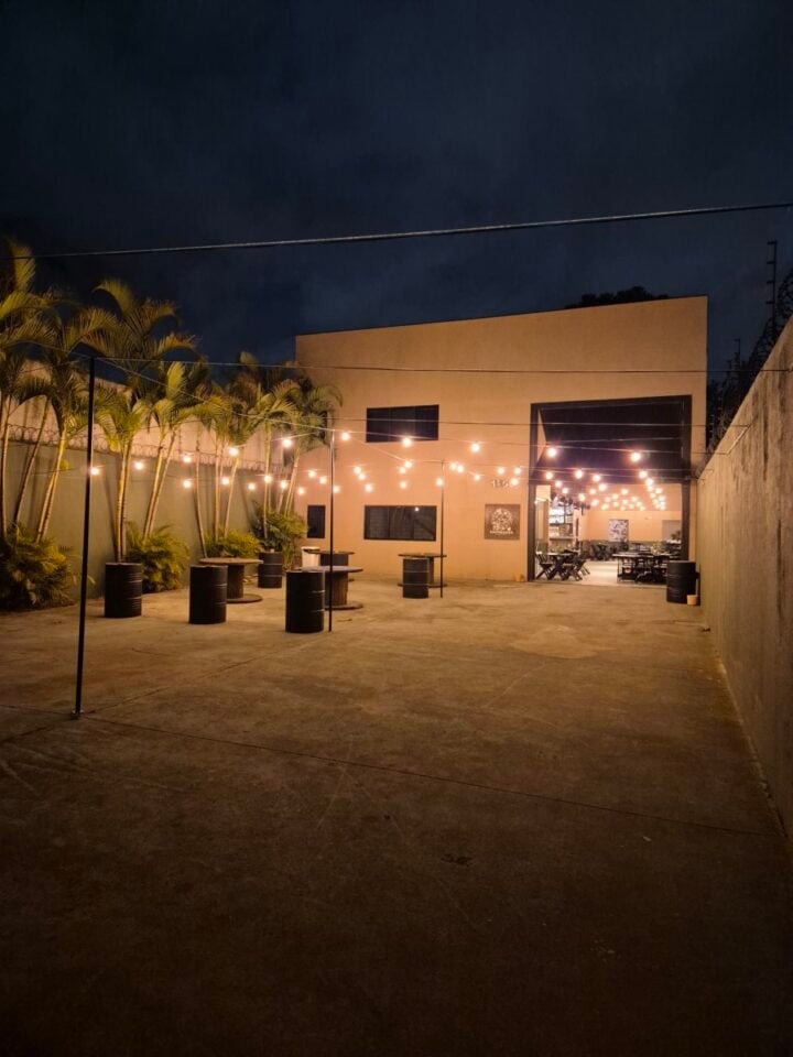 Bar Pub Restaurante Cervejaria Barracão Eventos 600m2 Hauer