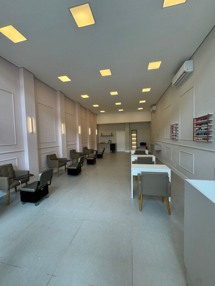 Salão de beleza lindo e moderno