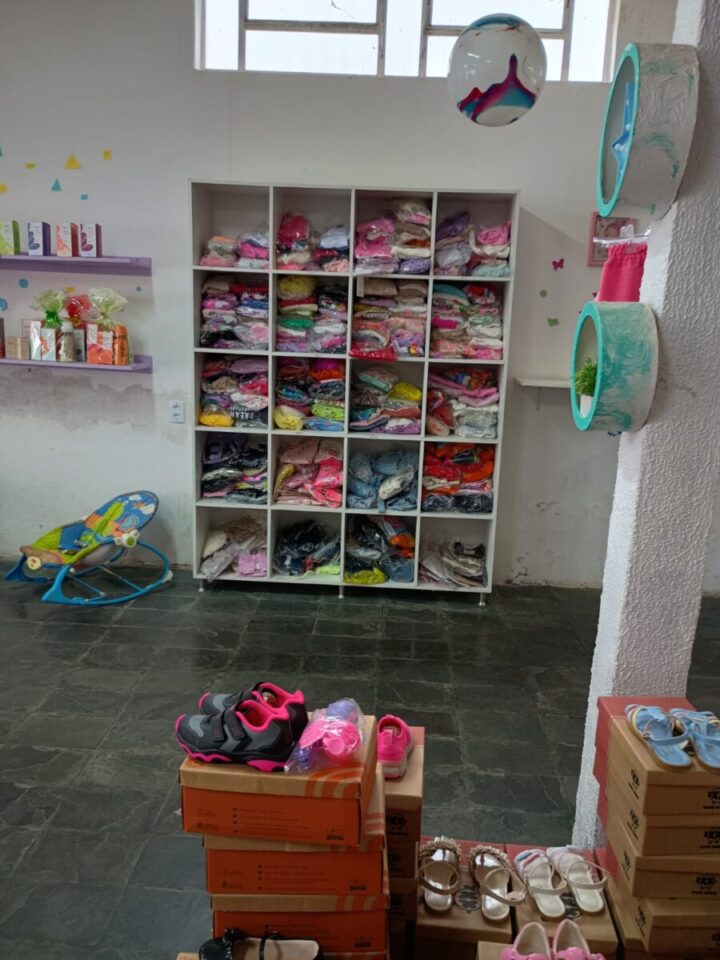 Vendo Loja de Roupas Infantis