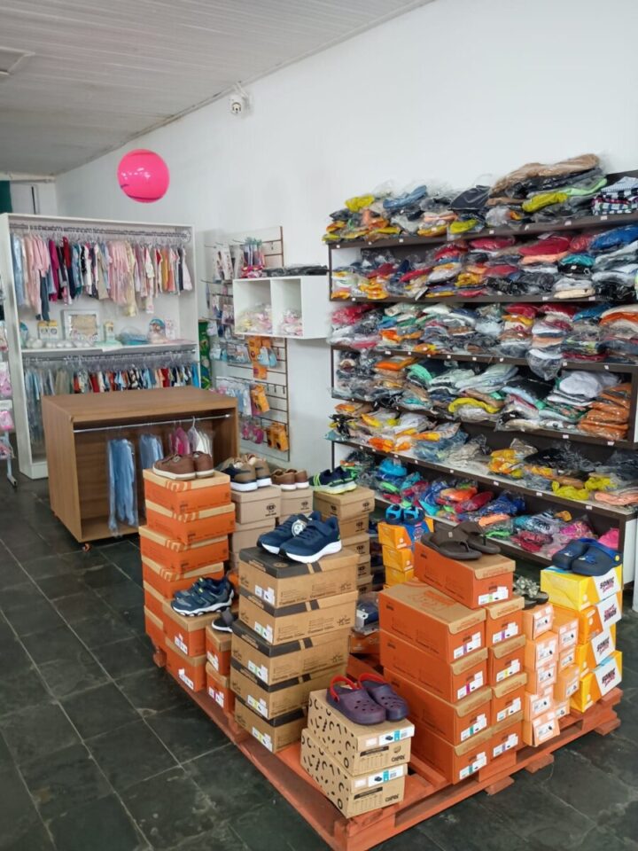 Vendo Loja de Roupas Infantis