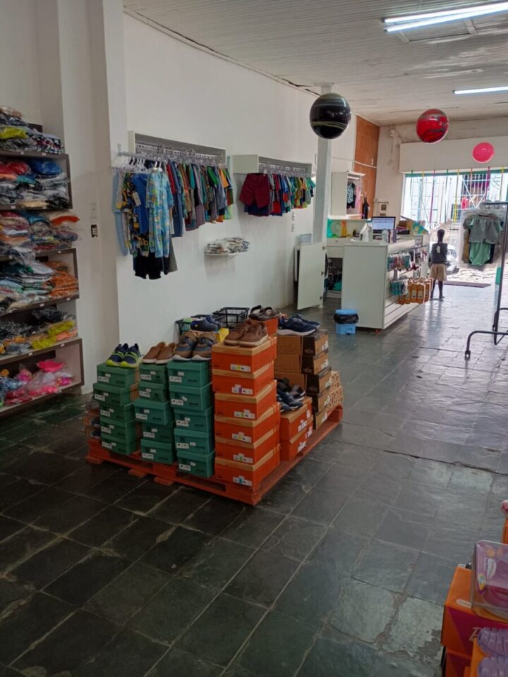 Vendo Loja de Roupas Infantis