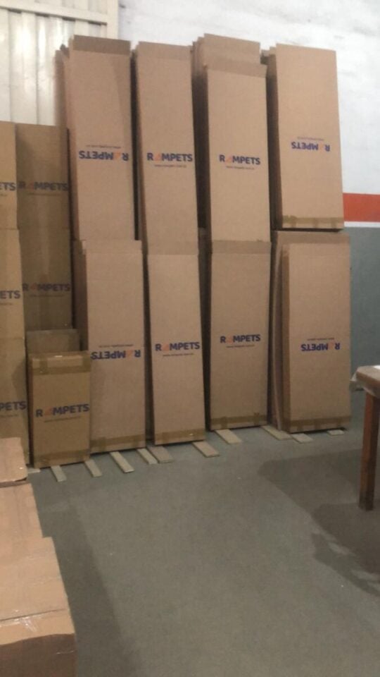 SENSACIONAL  INDÚSTRIA DE ARTIGOS PET – INTERIOR DE SP 80 KM DA CAPITAL