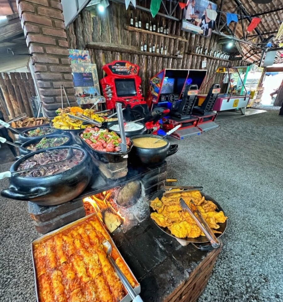 EXCELENTE OPORTUNIDADE RESTAURANTE FATURAMENTO 450 MIL REGIAOGRANDE SP