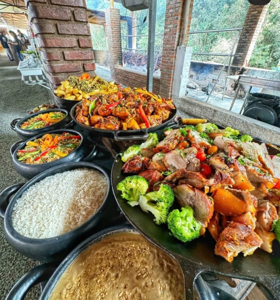 EXCELENTE OPORTUNIDADE RESTAURANTE FATURAMENTO 450 MIL REGIAOGRANDE SP