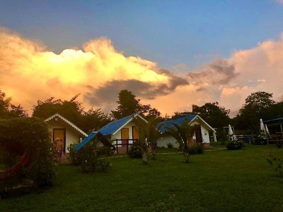 Complexo com Chalés e Restaurante à Venda