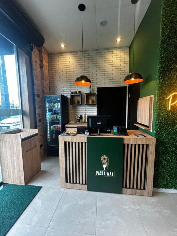 Franquia restaurante Multiculinária massas, yakisoba, feijoada, estrogonofe