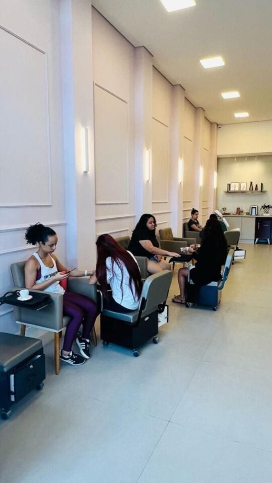 Salão de beleza lindo e moderno