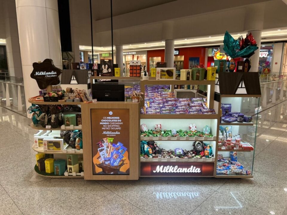 Quiosque com TV de Led   Franquia de chocolates importados