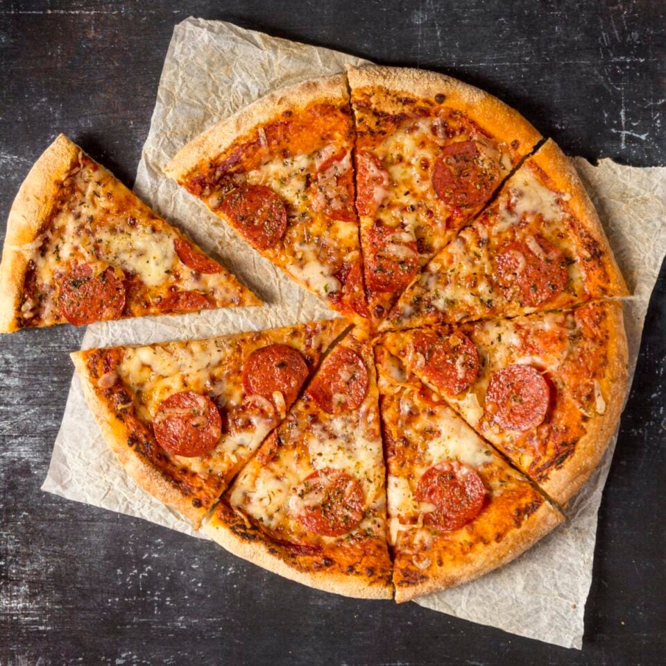 Comércio de Pizzas Congeladas e Resfriadas à Venda – Zona Norte da Capital