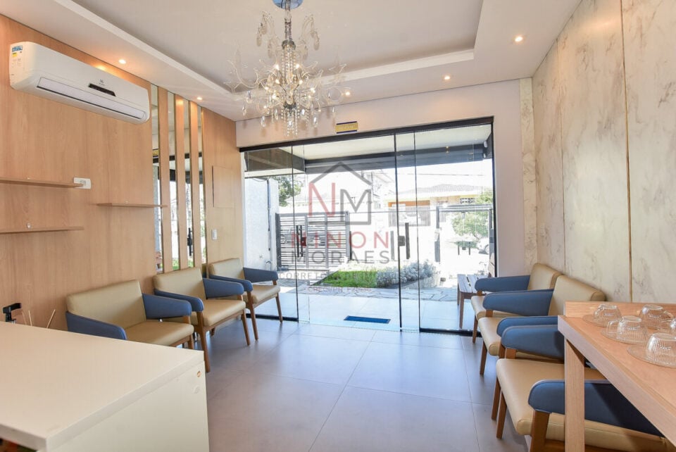 CASA COMERCIAL VENDA DO PONTO MOBILIADA  8 VAGAS no Portão